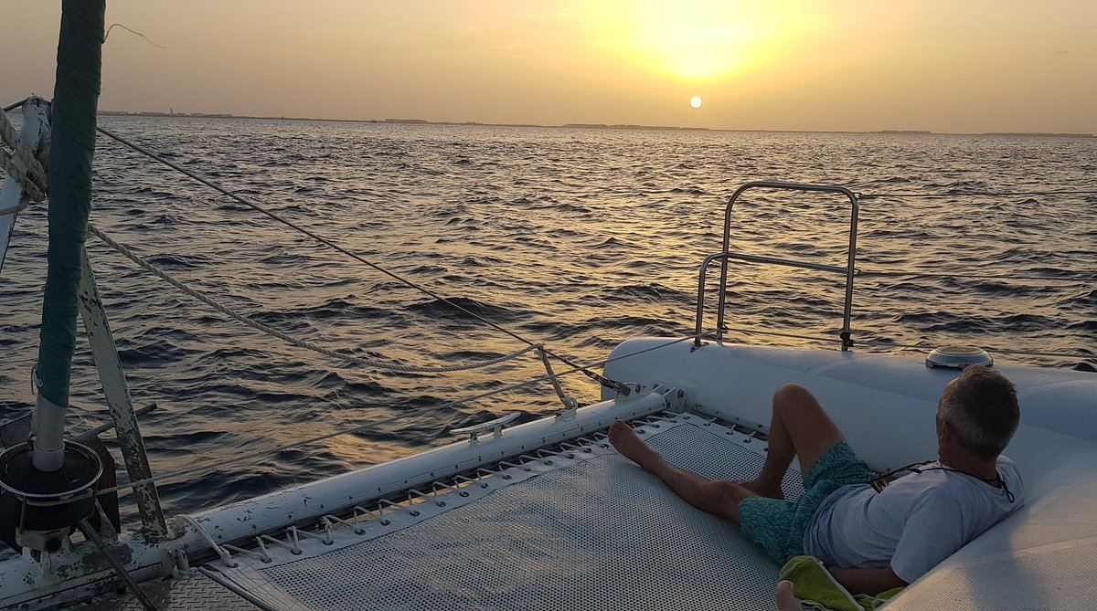 Guest relaxing on the net while the sun sets